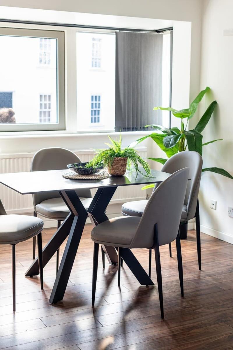 City Center,2 Bedroom Apartment With Parking Cambridge  Exterior photo